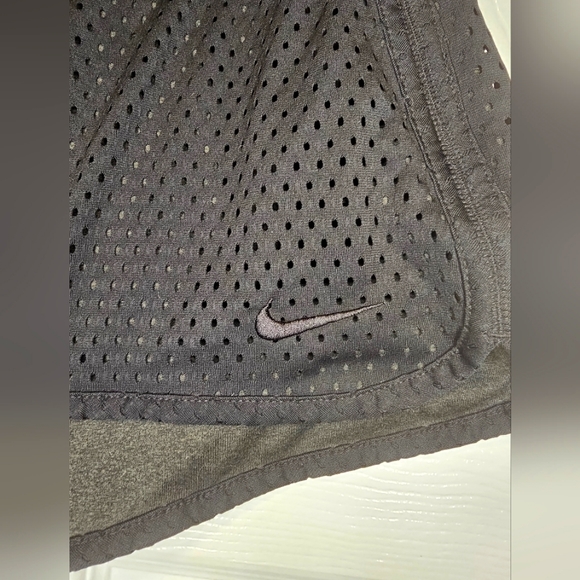 Nike black mesh shorts size XL - Picture 2 of 2